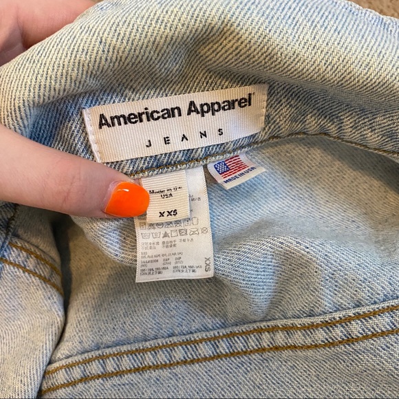 The Perfect Denim Jacket💎 - Picture 3 of 5